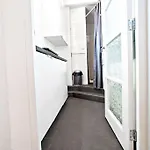 Square House Centre